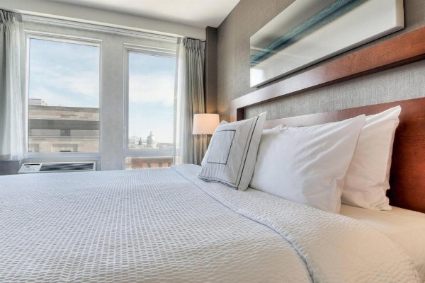 SpringHill Suites by Marriott Old Montreal image 10