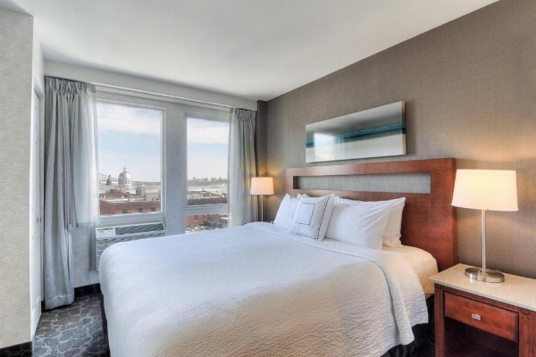 SpringHill Suites by Marriott Old Montreal image 12