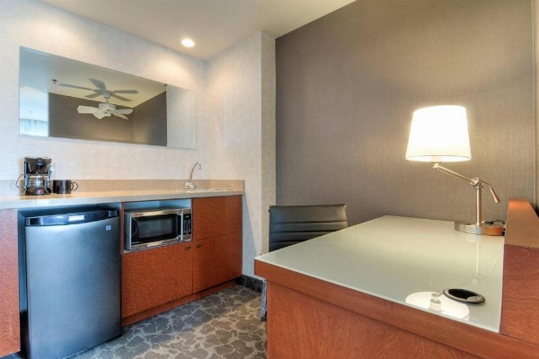 SpringHill Suites by Marriott Old Montreal image 15